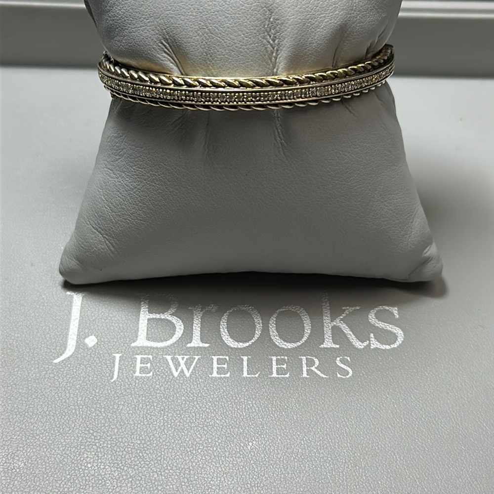 New Doris Panos 18K Yellow Gold Overlay Diamond Pegasus Bangle .55ctw Size Small